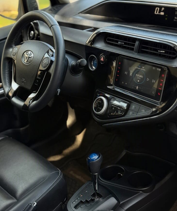 TOYOTA PRIUS 1.5 C At Hibrido año 2020