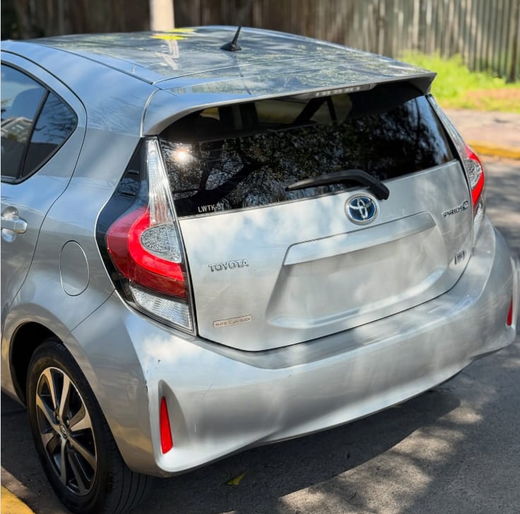 TOYOTA PRIUS 1.5 C At Hibrido año 2020