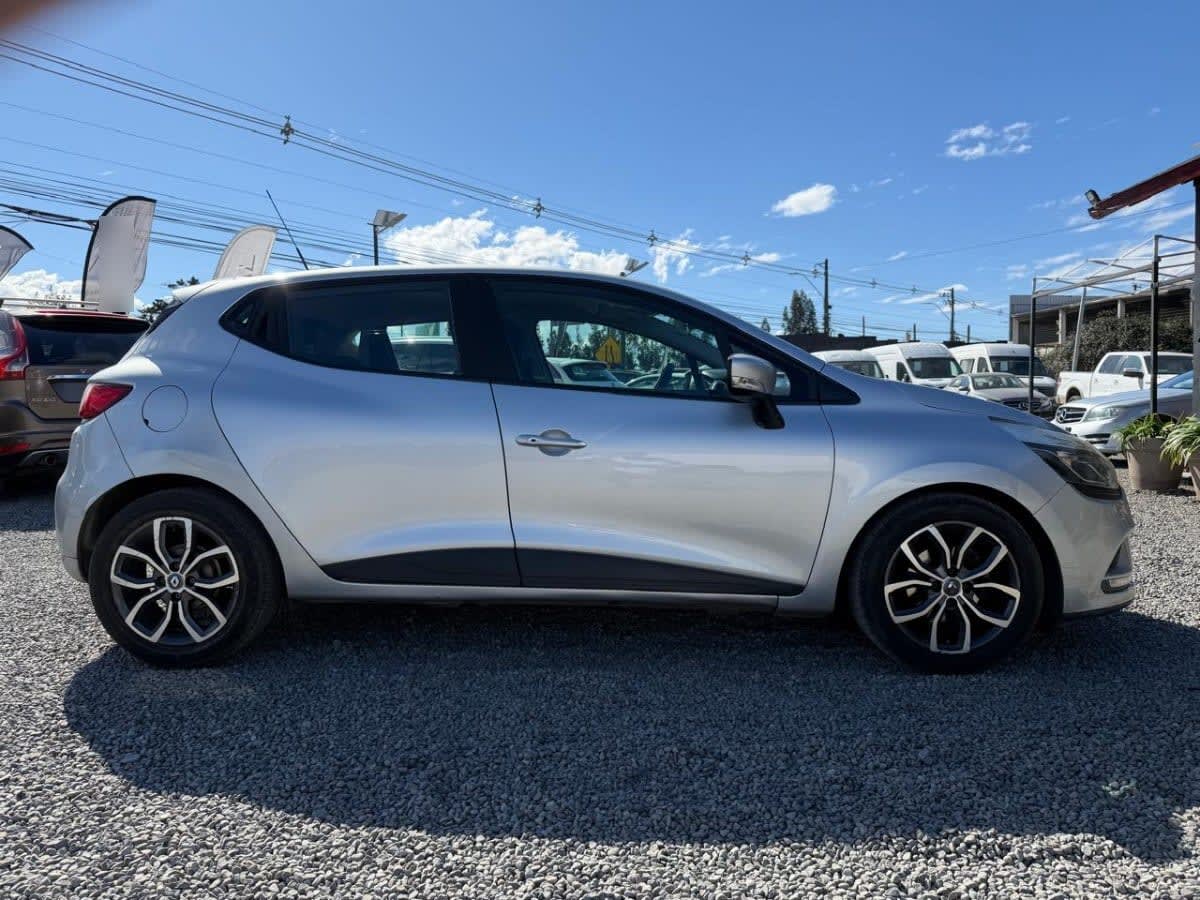 Renault Clio Iv 1.2 Hb Mt5 año 2017