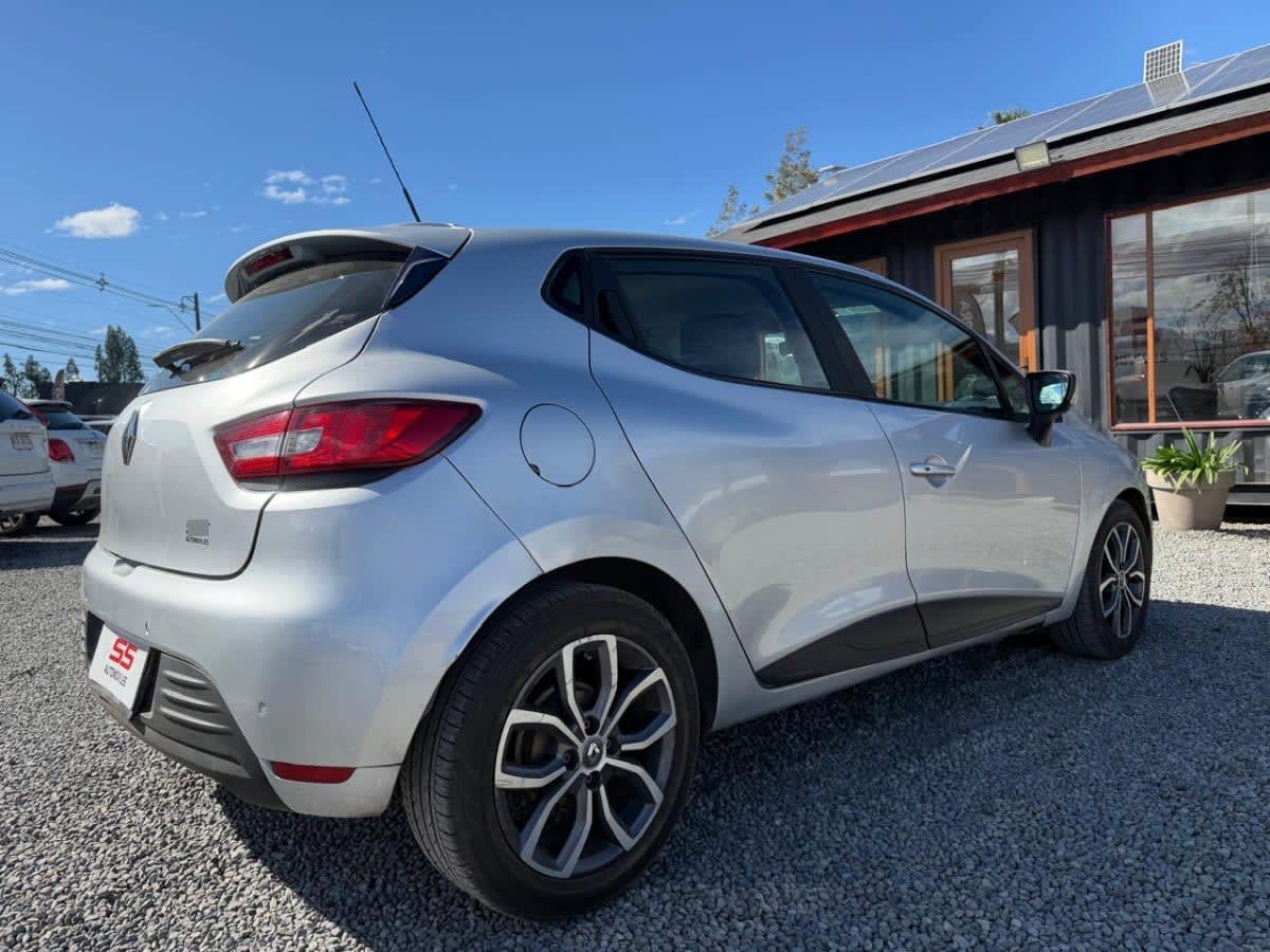 Renault Clio Iv 1.2 Hb Mt5 año 2017