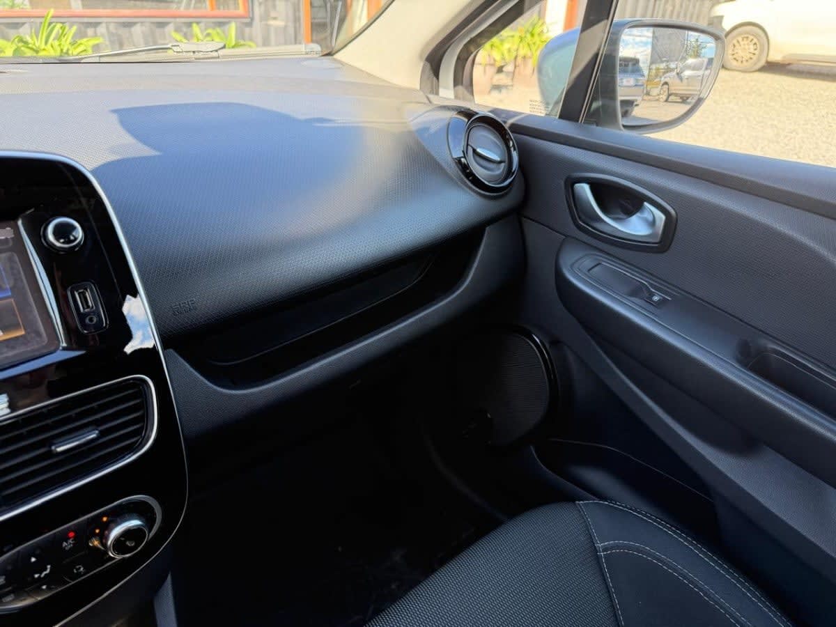 Renault Clio Iv 1.2 Hb Mt5 año 2017