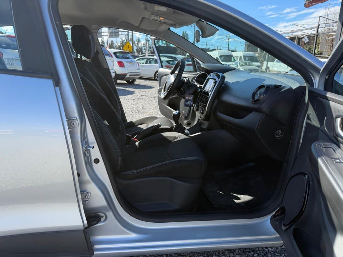 Renault Clio Iv 1.2 Hb Mt5 año 2017