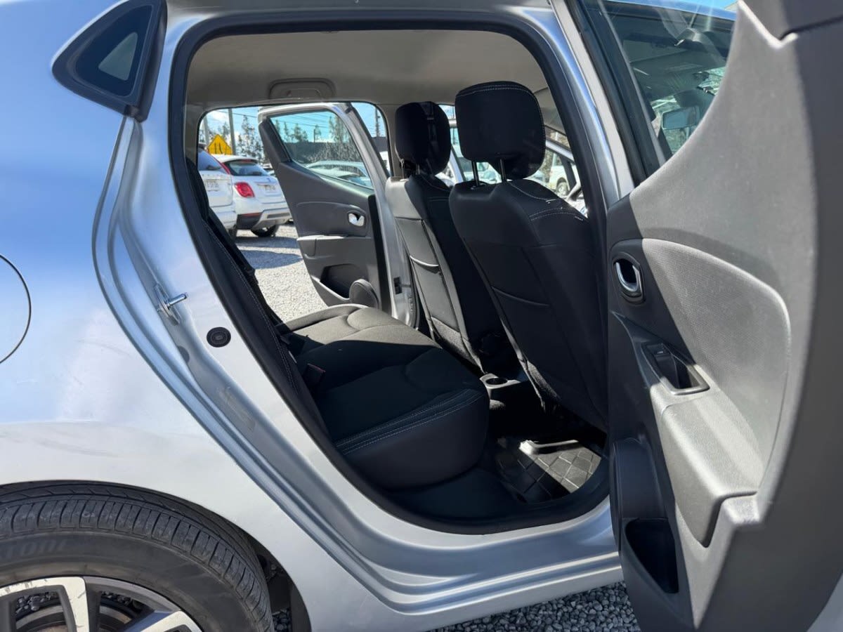 Renault Clio Iv 1.2 Hb Mt5 año 2017