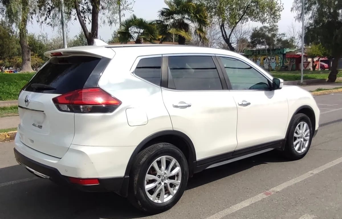 NISSAN X-TRAIL 2.5 Sense Cvt 2f At 4x4 año 2019