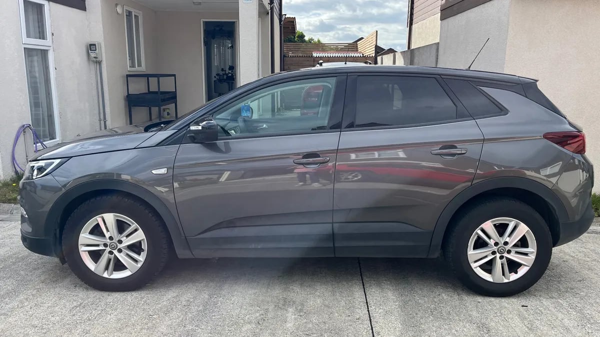 OPEL GRANDLAND X 1.2 X Editiont Mt año 2021