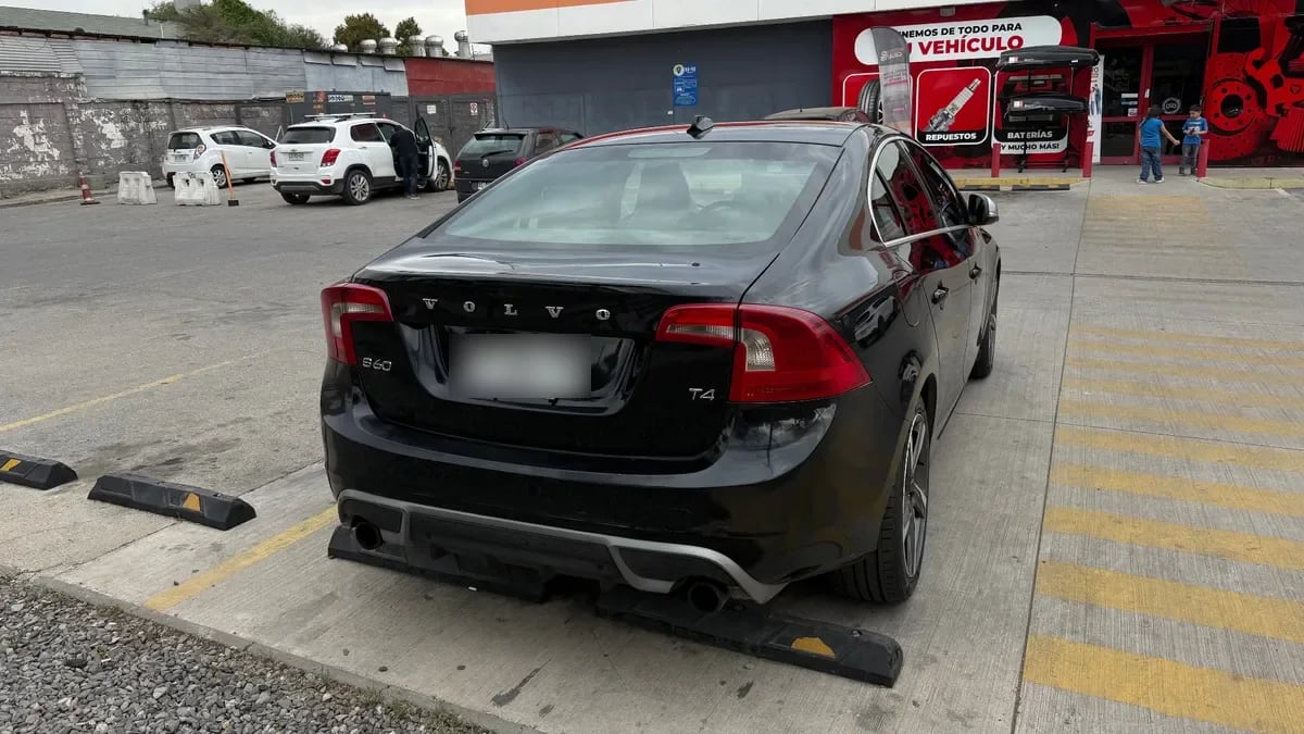 VOLVO S60 1.6 T4 R-Desing At año 2013