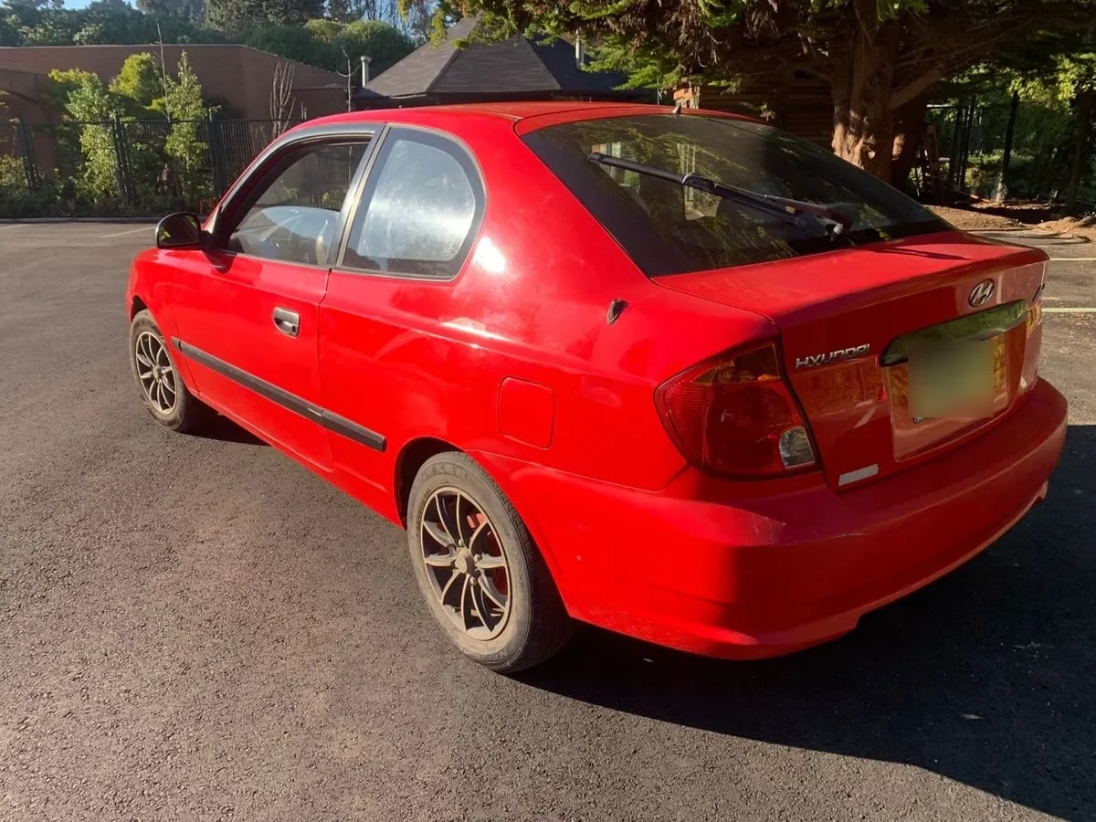 HYUNDAI ACCENT 1.6 Gls 16v Ac Mt 4x2 año 2005