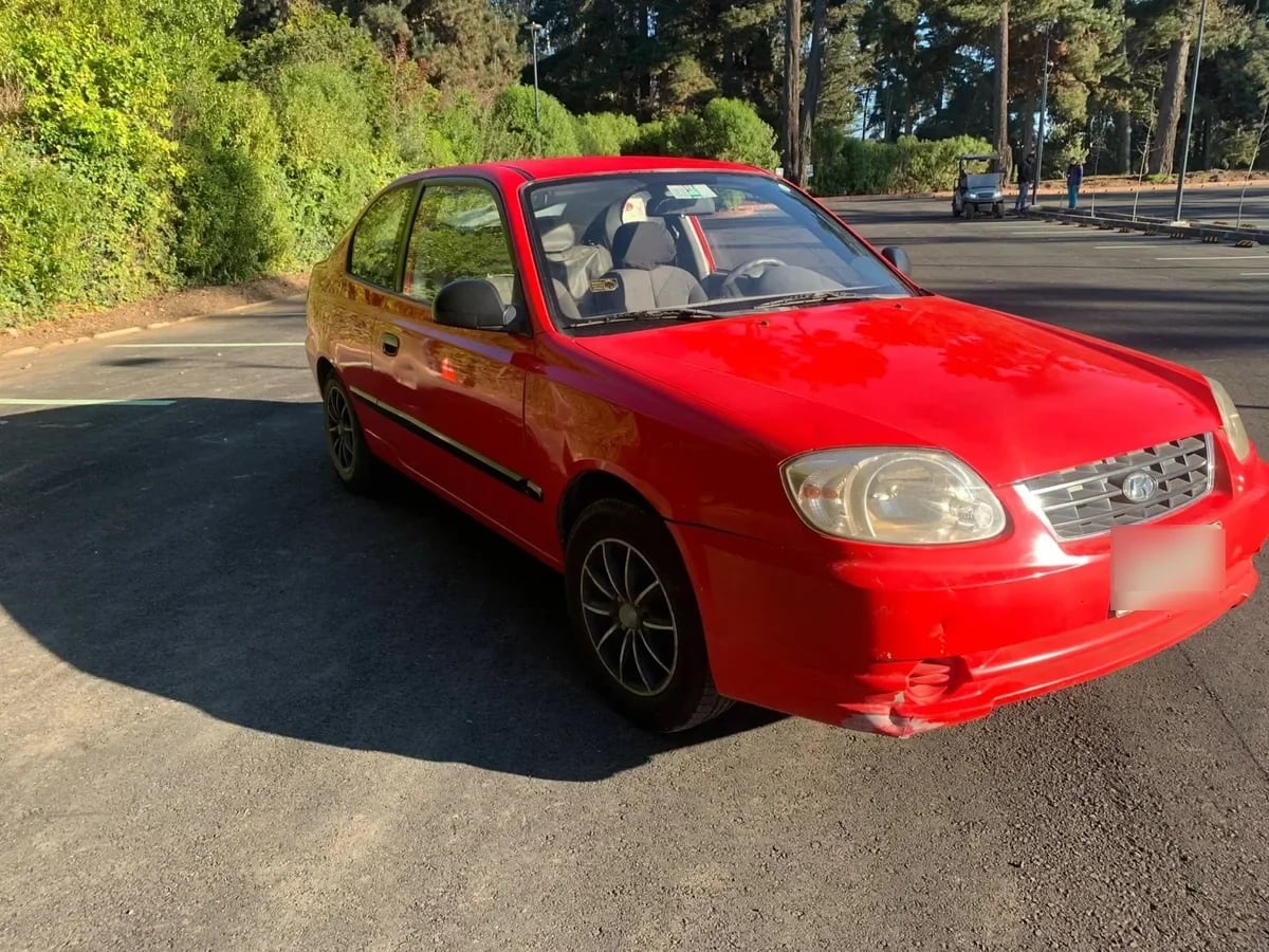 HYUNDAI ACCENT 1.6 Gls 16v Ac Mt 4x2 año 2005