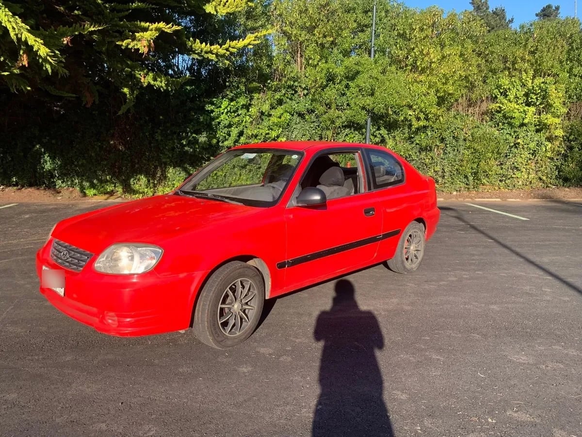 HYUNDAI ACCENT 1.6 Gls 16v Ac Mt 4x2 año 2005