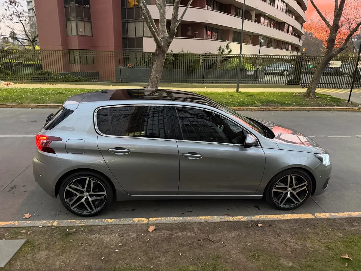 PEUGEOT 308 1.6 Feline Bluehdi 120hp Eat6 At Diesel año 2019