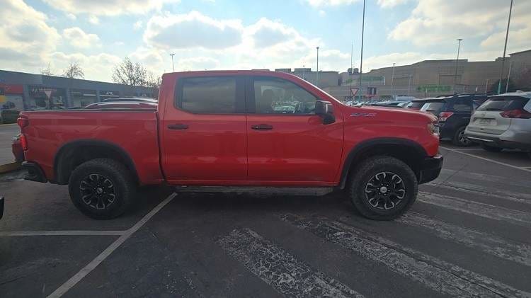 Chevrolet Silverado 6.2 Zr2 4x4 At 4p año 2023