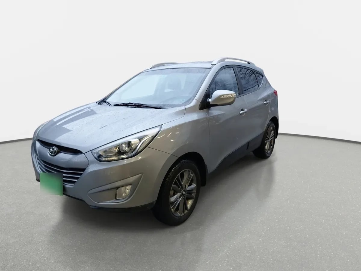 Hyundai Tucson 2.0 Gl 2wd Lm Pe Ac 2ab At 5p año 2016