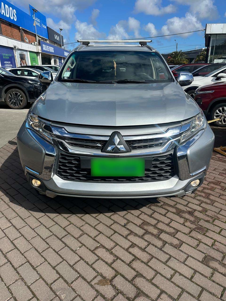 Mitsubishi Montero Sport 2.4 Diesel 4x4 Mt 5p año 2019