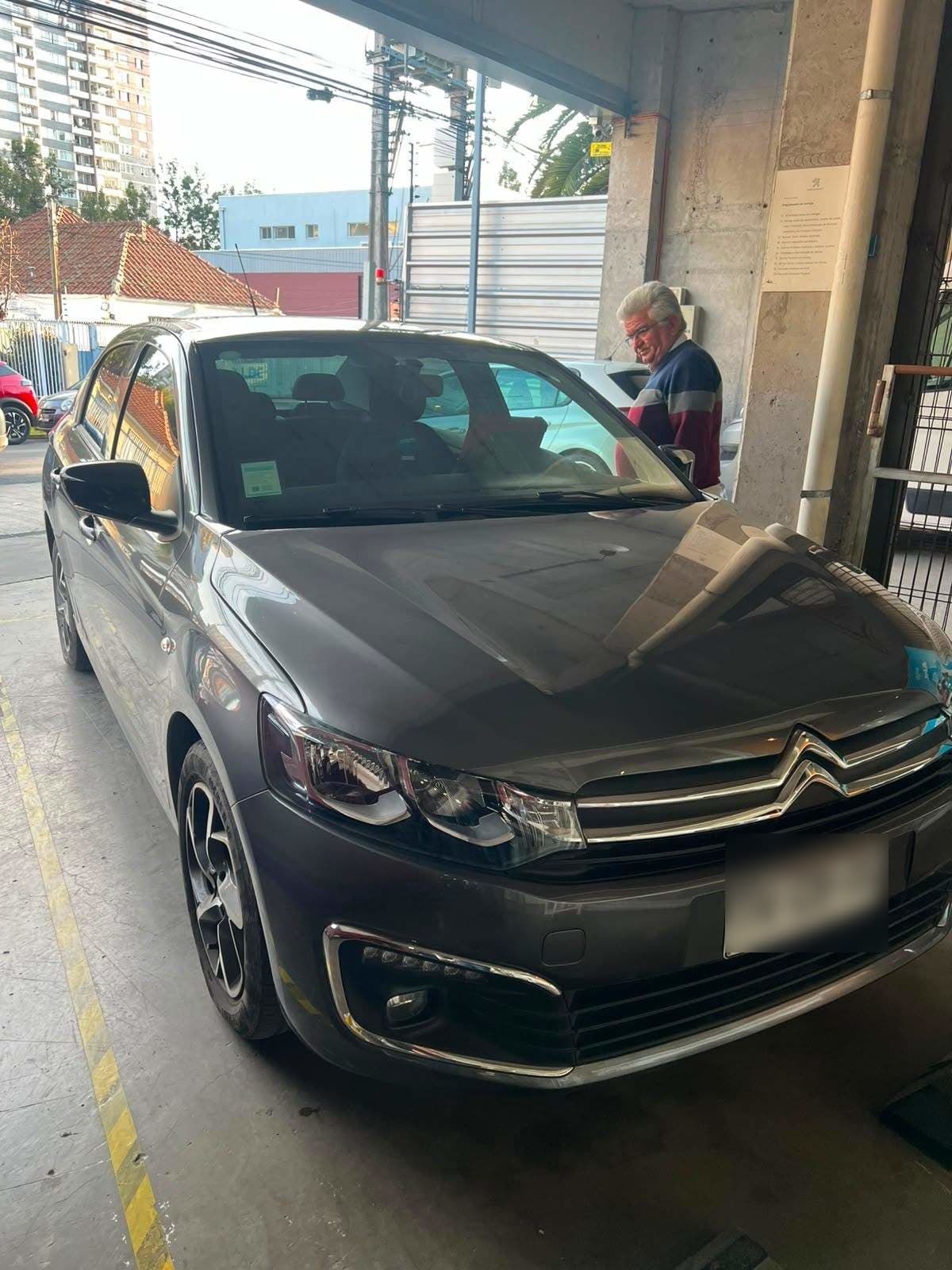 Citroen C-Elysee 1.5 Feel Pack Hdi Diesel 4x2 100 Bvm Mt 4p año 2025