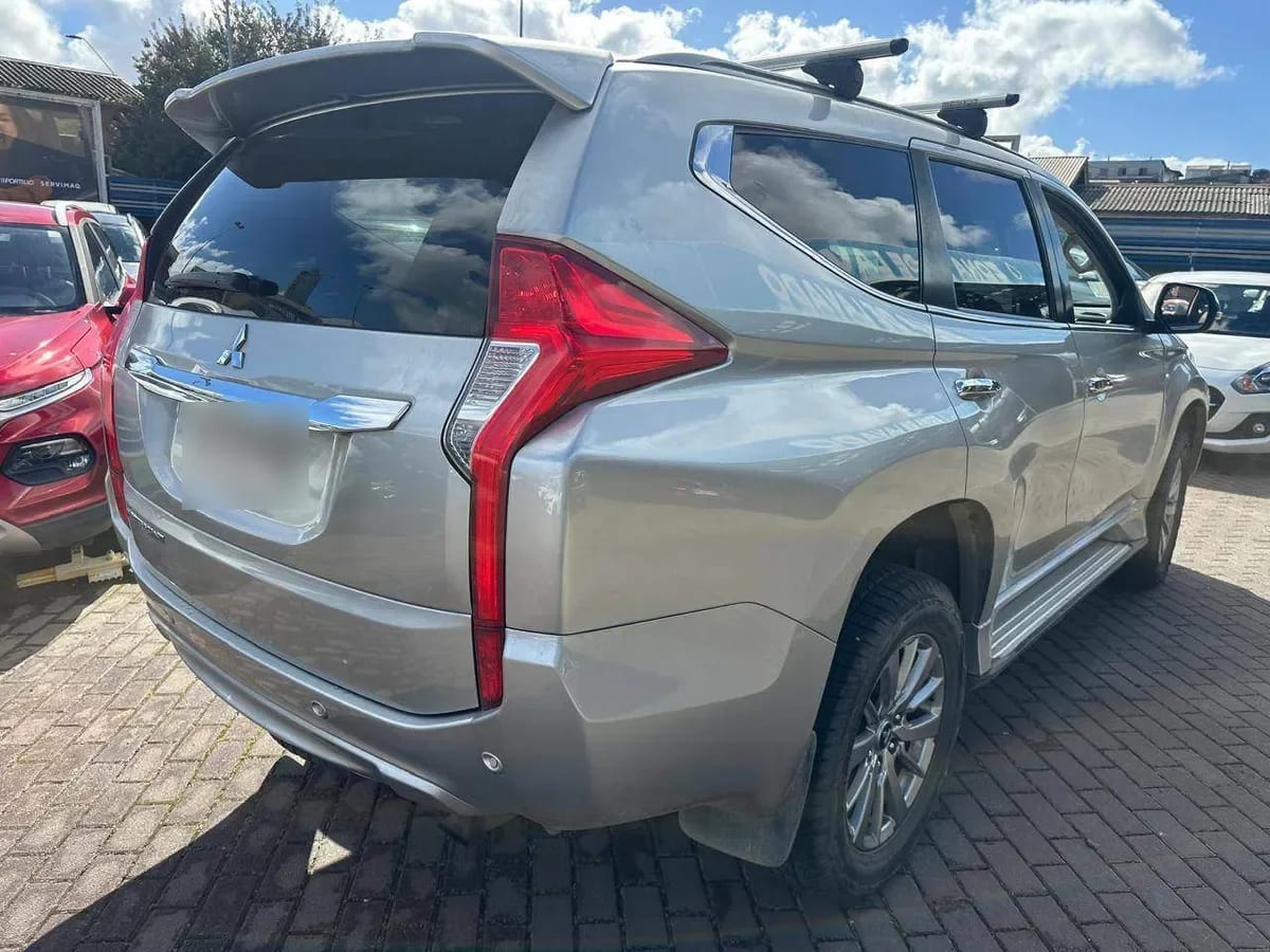 Mitsubishi Montero Sport 2.4 Diesel 4x4 Mt 5p año 2019