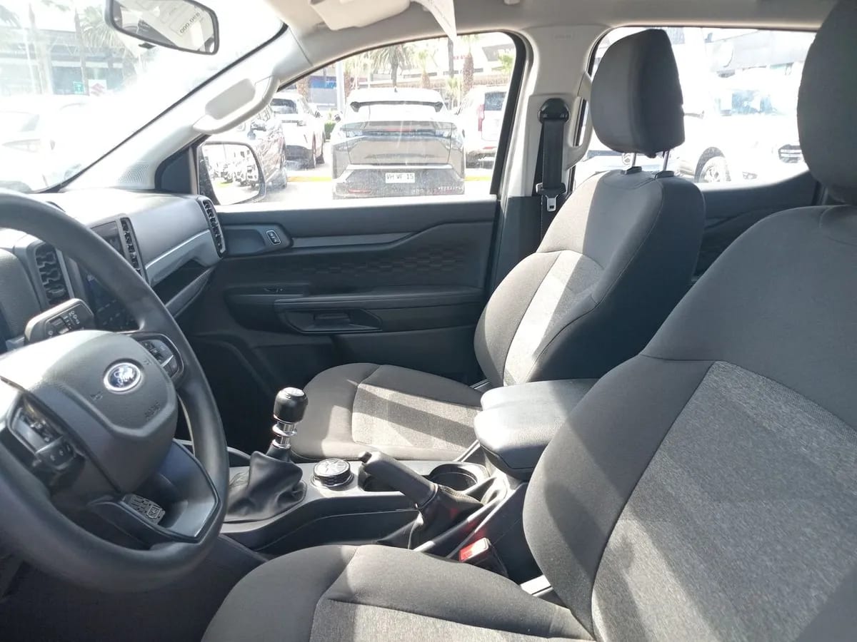 Ford Ranger 2.0 Xls Diesel 4x4 Dob. Cab. Mt 4p año 2025