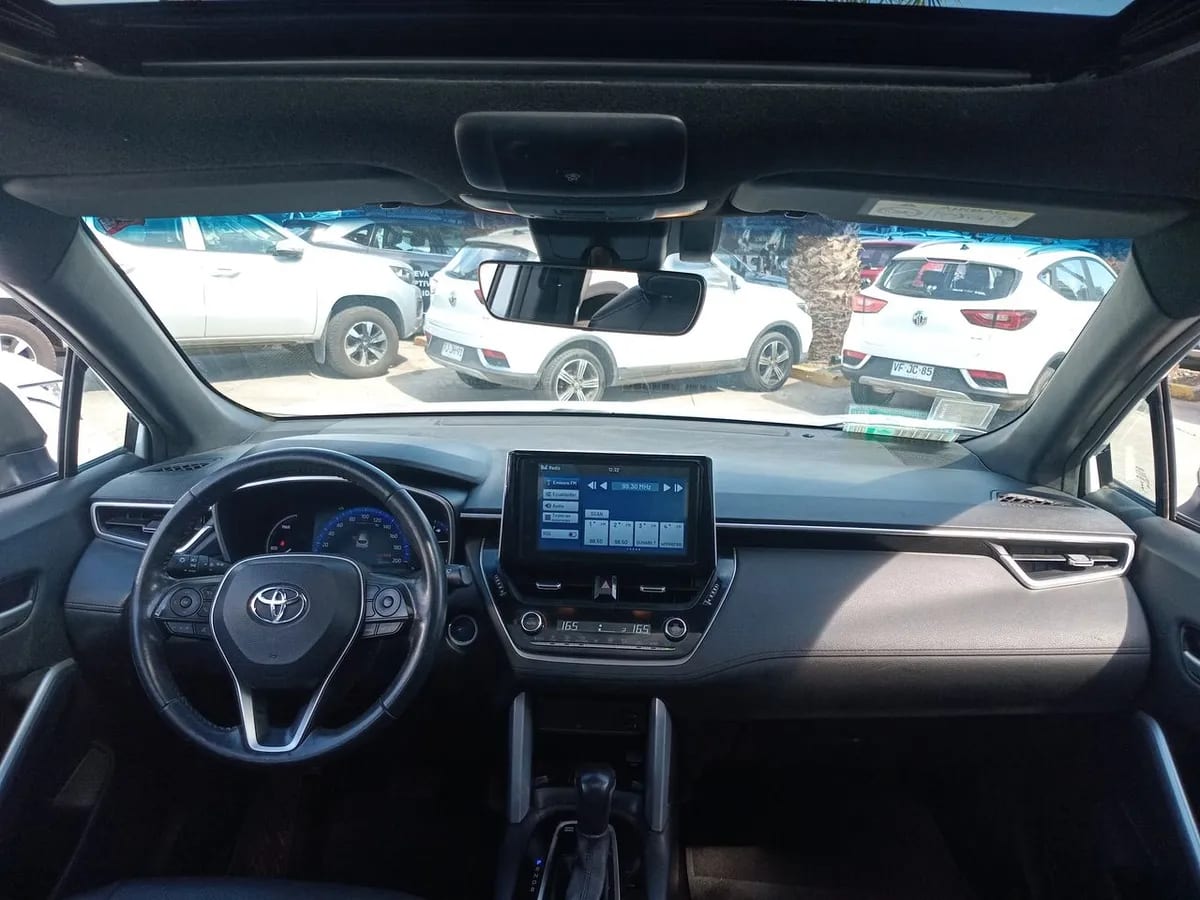 Toyota Corolla Cross 1.8 Seg Hybrid 4x2 Cvt At 5p año 2023