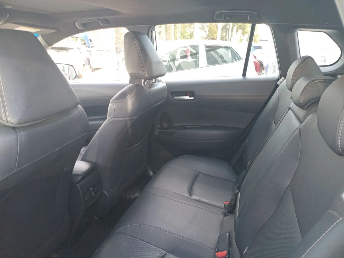 Toyota Corolla Cross 1.8 Seg Hybrid 4x2 Cvt At 5p año 2023