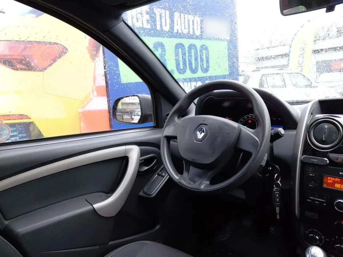Renault Duster 1.6 Life 4x2 5mt 5p año 2019