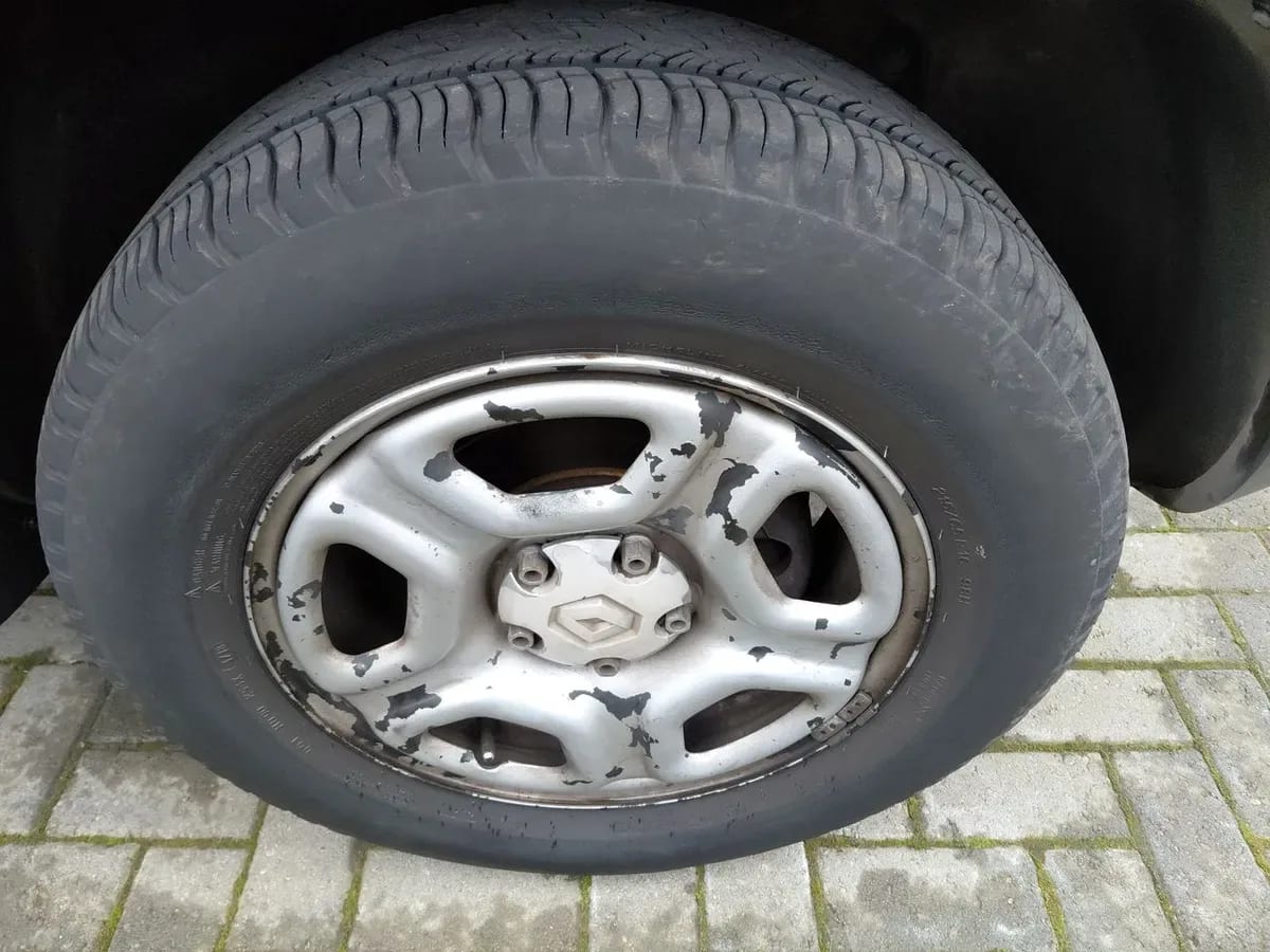 Renault Duster 1.6 Life 4x2 5mt 5p año 2019
