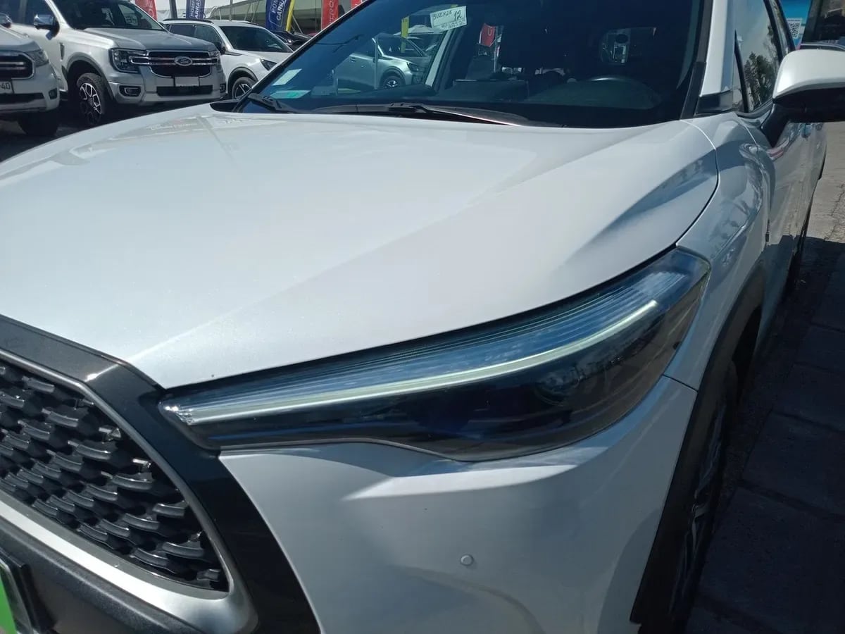 Toyota Corolla Cross 1.8 Seg Hybrid 4x2 Cvt At 5p año 2023