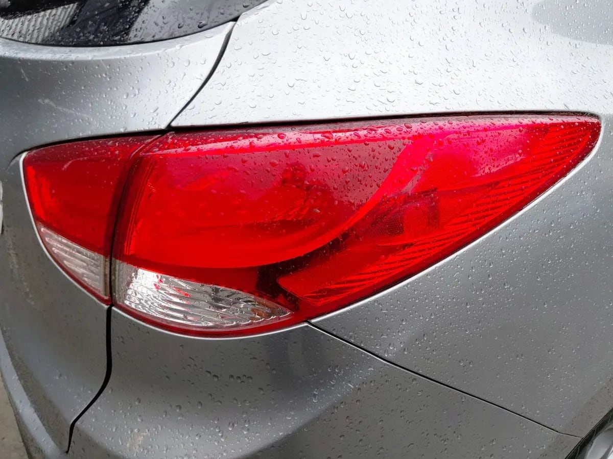 Hyundai Tucson 2.0 Gl 2wd Lm Pe Ac 2ab At 5p año 2016