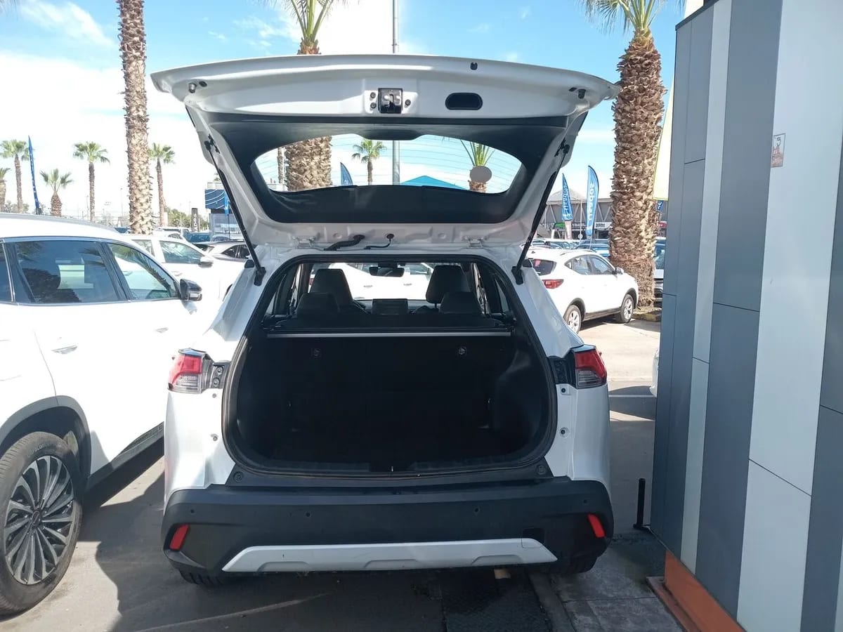 Toyota Corolla Cross 1.8 Seg Hybrid 4x2 Cvt At 5p año 2023