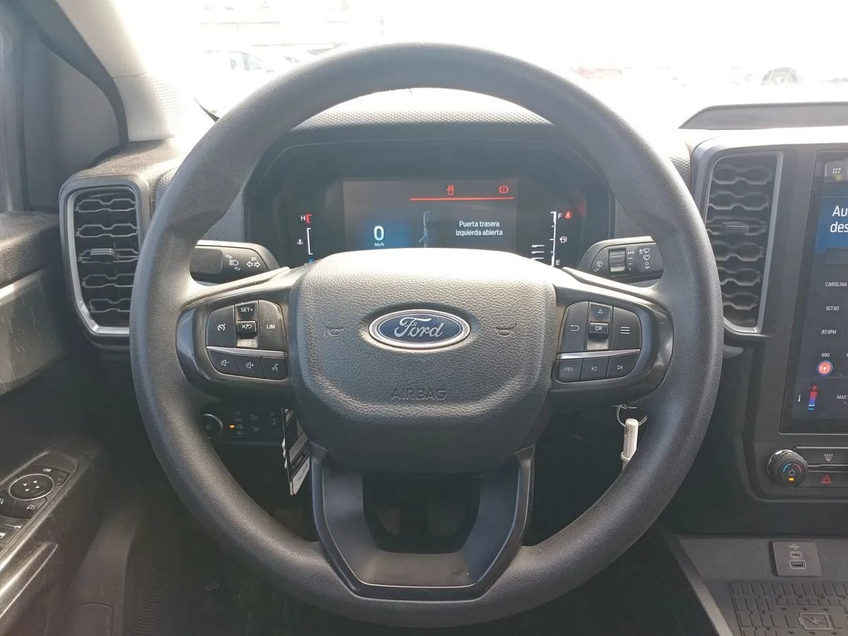 Ford Ranger 2.0 Xls Diesel 4x4 Dob. Cab. Mt 4p año 2025