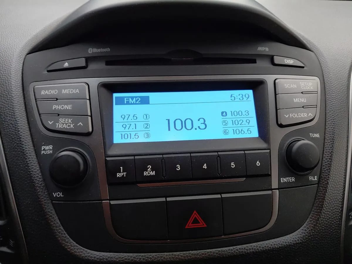 Hyundai Tucson 2.0 Gl 2wd Lm Pe Ac 2ab At 5p año 2016