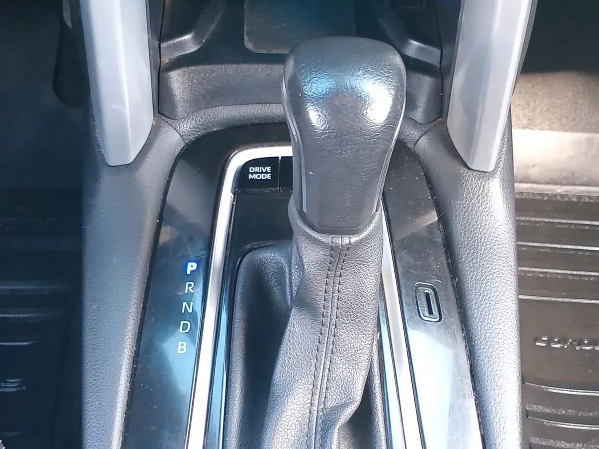 Toyota Corolla Cross 1.8 Seg Hybrid 4x2 Cvt At 5p año 2023