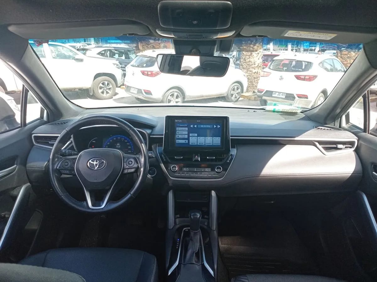 Toyota Corolla Cross 1.8 Seg Hybrid 4x2 Cvt At 5p año 2023