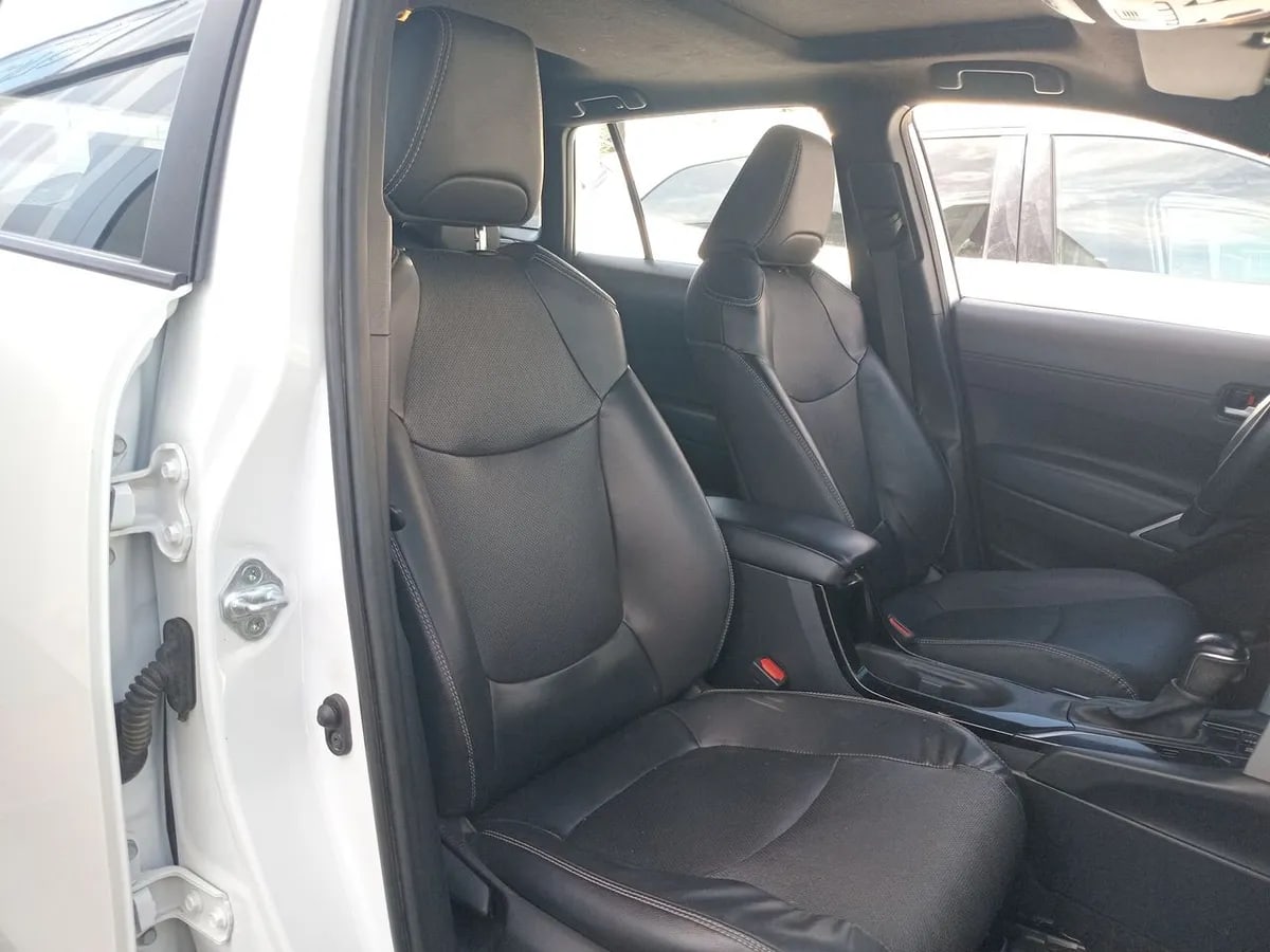 Toyota Corolla Cross 1.8 Seg Hybrid 4x2 Cvt At 5p año 2023