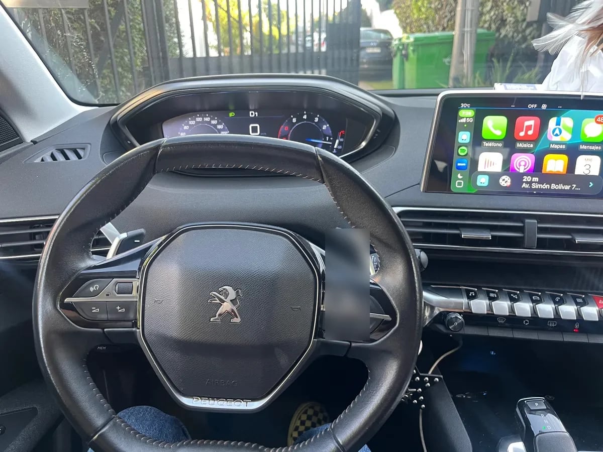 PEUGEOT 3008 1.6 Allure Thp 165 At año 2020