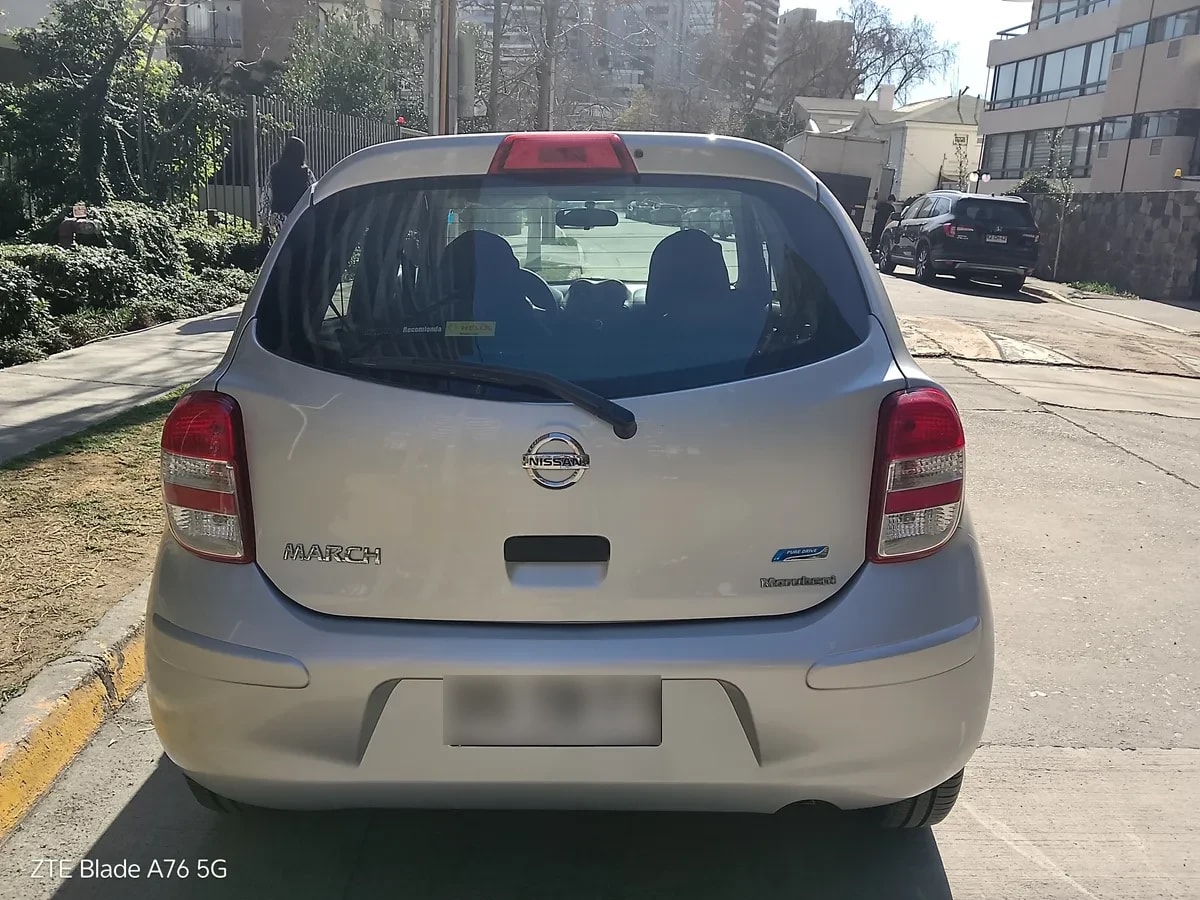 NISSAN MARCH 1.6 Sense Mt año 2012