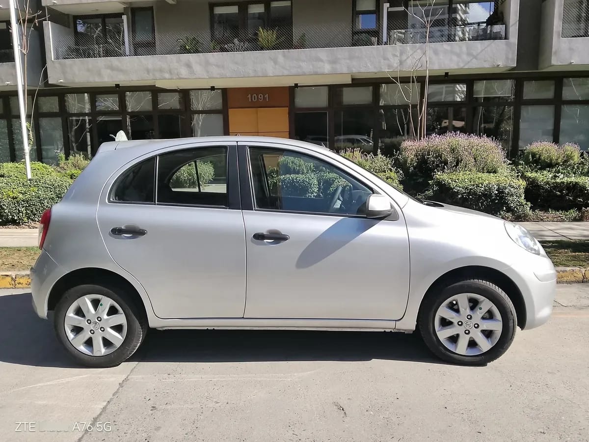 NISSAN MARCH 1.6 Sense Mt año 2012