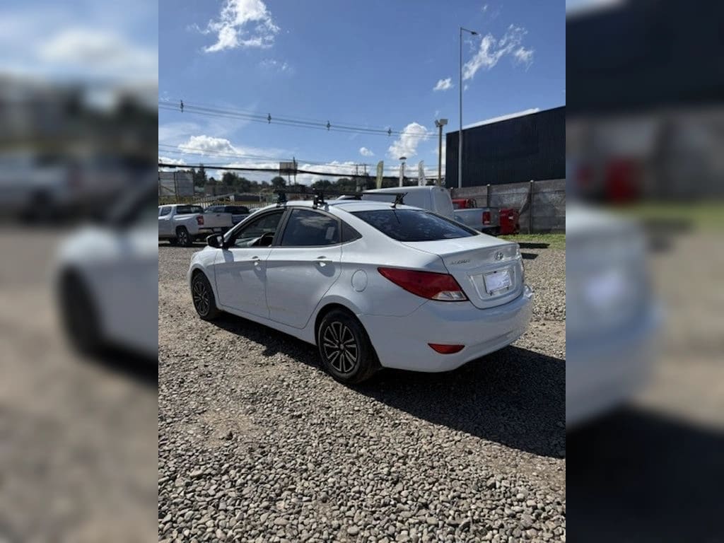 Hyundai Accent 1.4 Gl año 2020