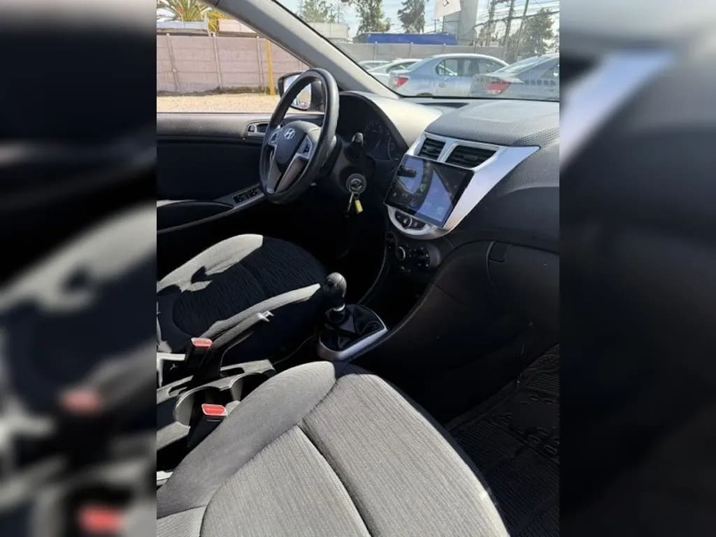 Hyundai Accent 1.4 Gl año 2020