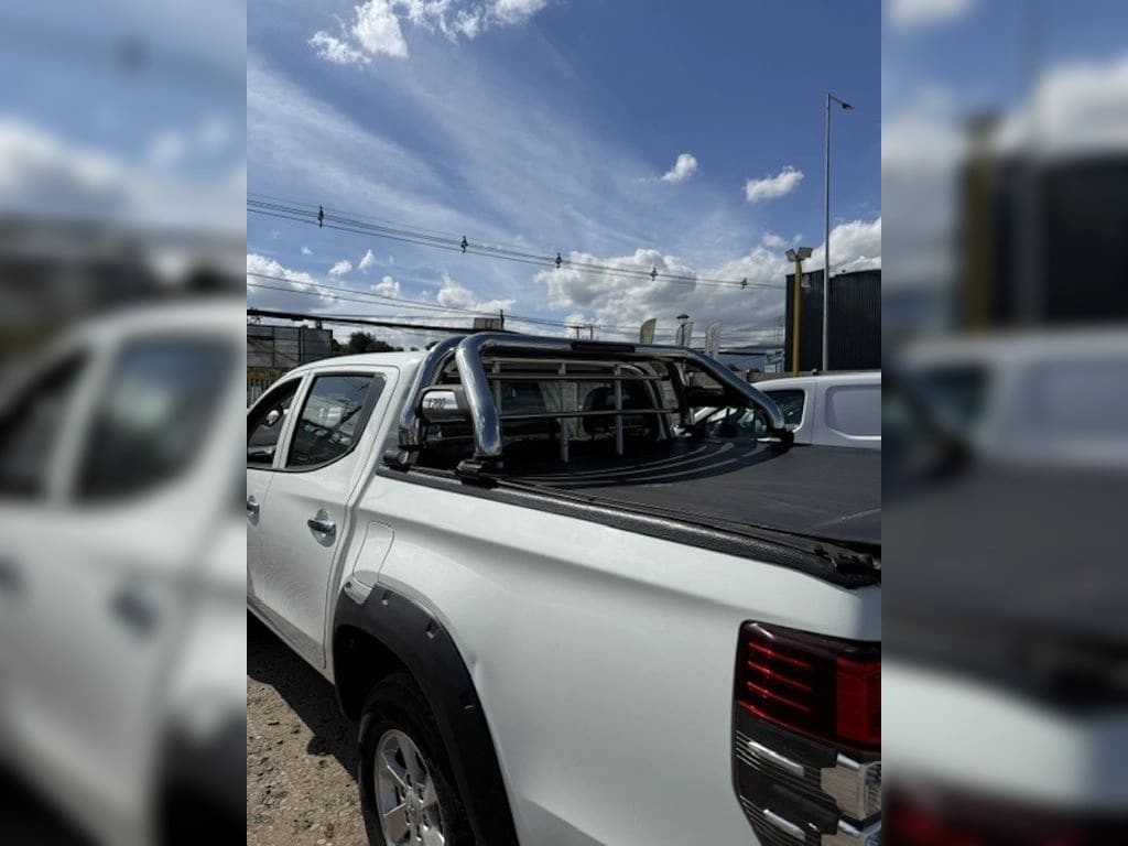 Mitsubishi L200 2.4 Katana año 2023