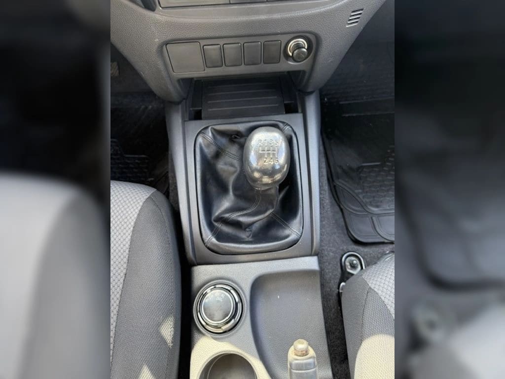 Mitsubishi L200 2.4 Katana año 2023