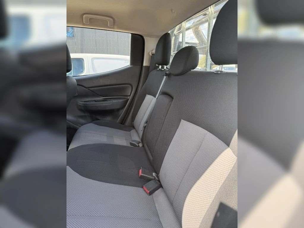 Mitsubishi L200 2.4 Katana año 2023