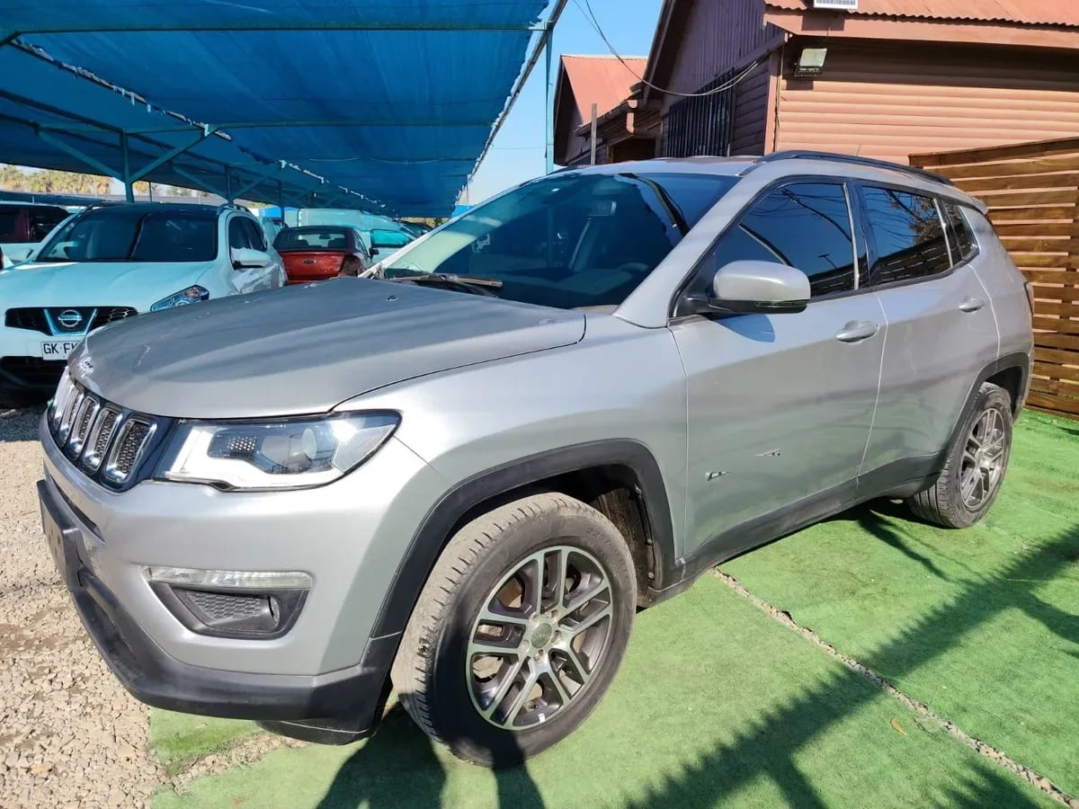 JEEP COMPASS 2.4 Longitude At año 2020