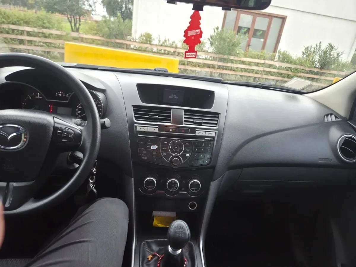 MAZDA BT-50 2.2 Doble Cabina Sdx High Mt 4x4 Diesel año 2019