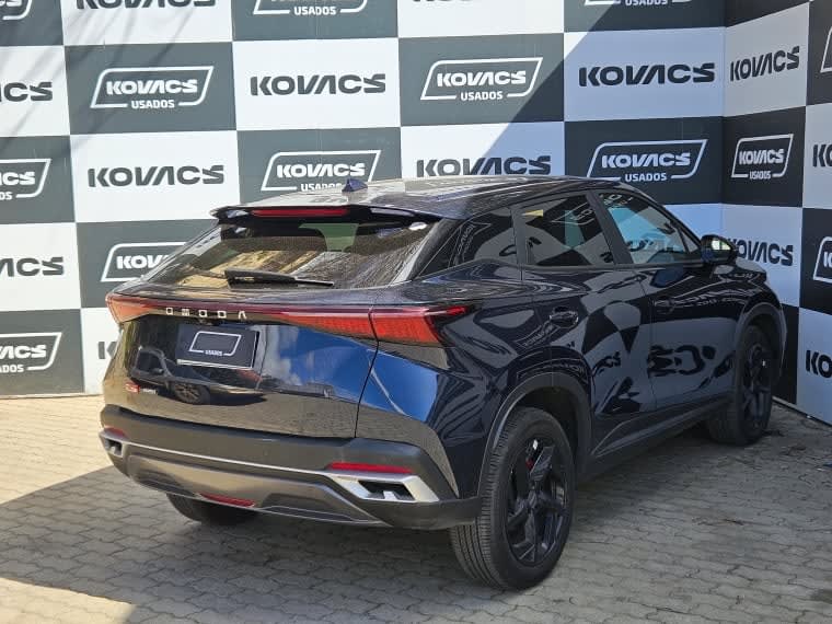 Omoda C5 1.5 T Luxury At año 2026