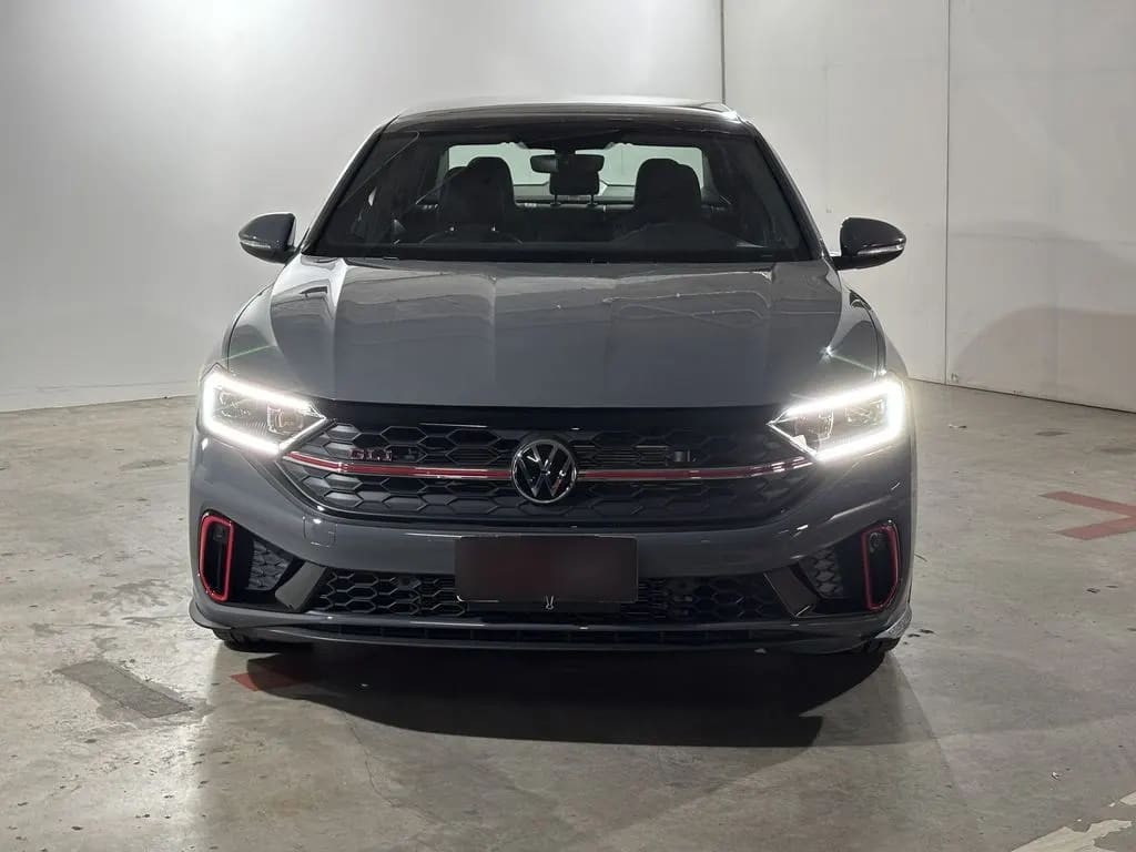 Volkswagen Jetta Gli 4x2 2.0 Aut año 2024