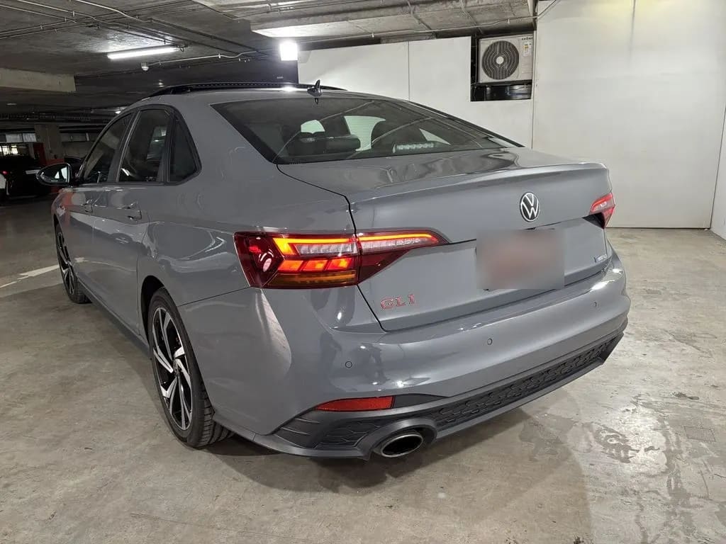 Volkswagen Jetta Gli 4x2 2.0 Aut año 2024
