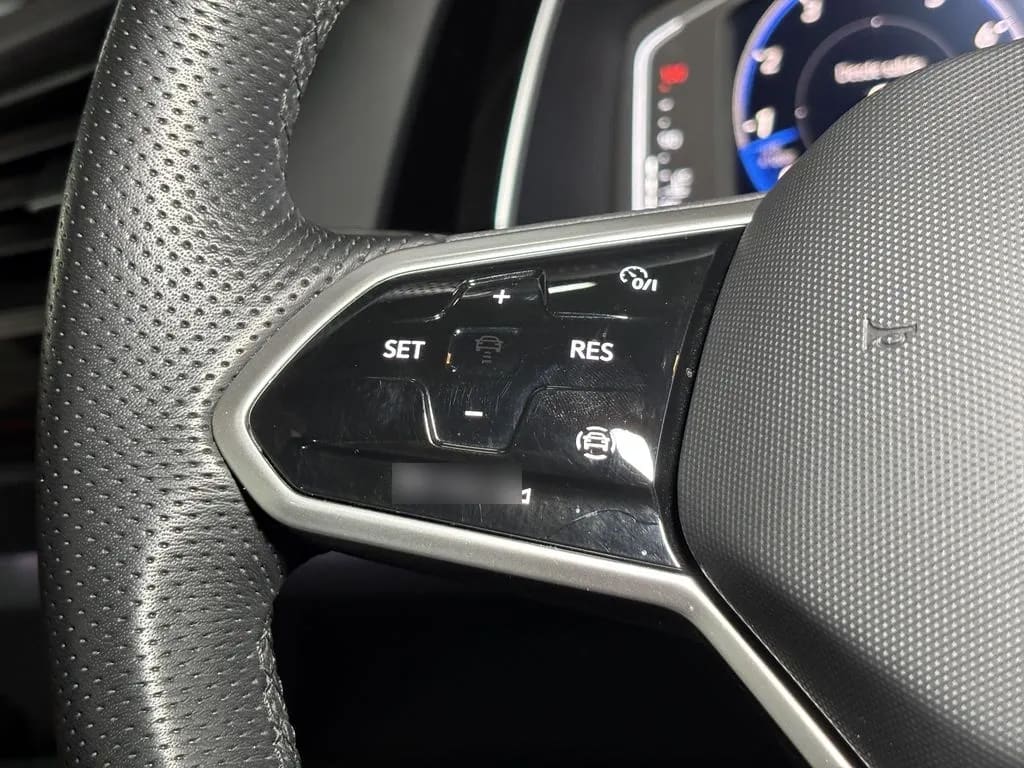 Volkswagen Jetta Gli 4x2 2.0 Aut año 2024