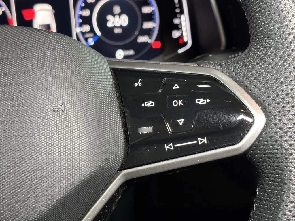 Volkswagen Jetta Gli 4x2 2.0 Aut año 2024