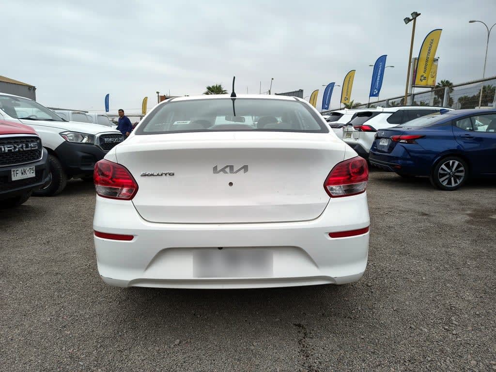 Kia Soluto Soluto 1.4 Gasolina 4x2 T/m año 2023