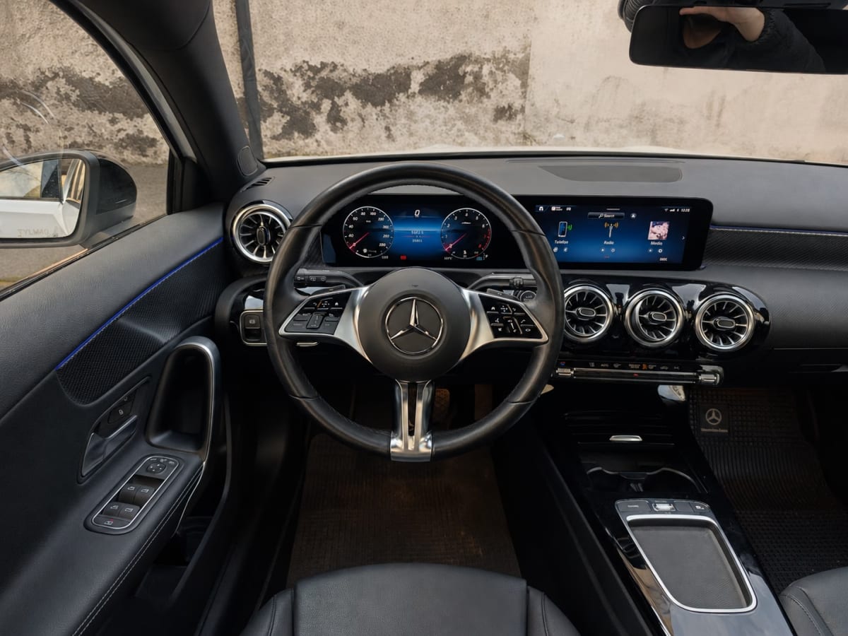Mercedes-Benz A200 Progressive año 2025