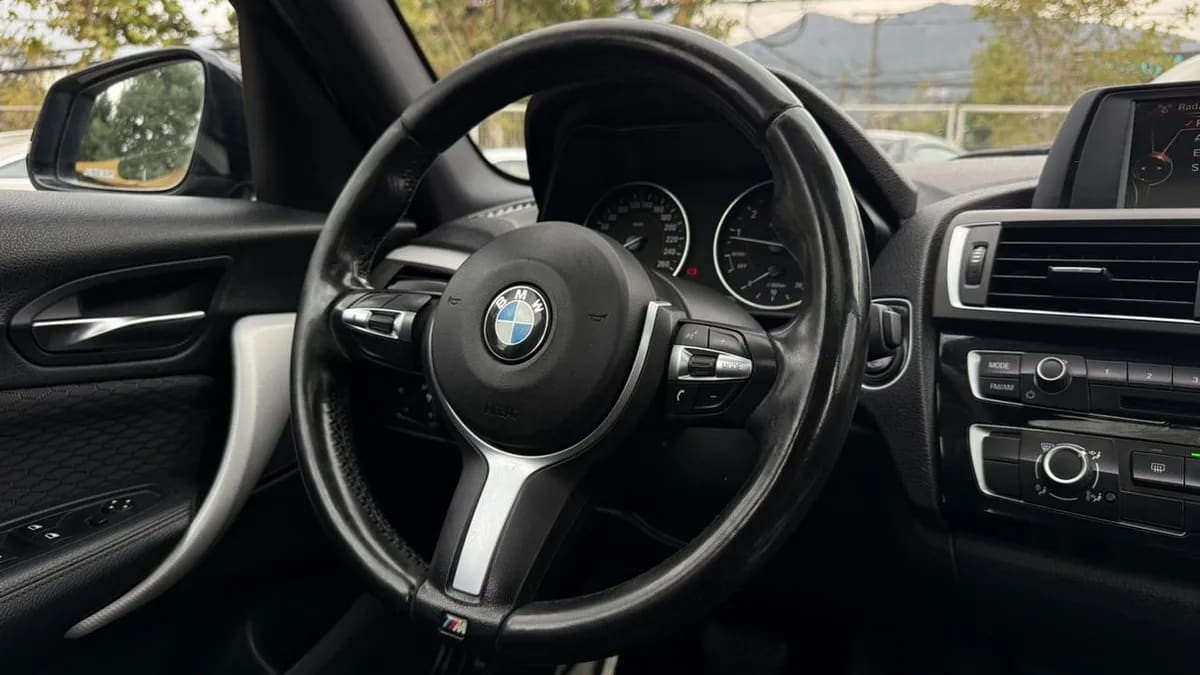 BMW 120i 1.6 Lci M Sport 4x2 Hb At 5p año 2017